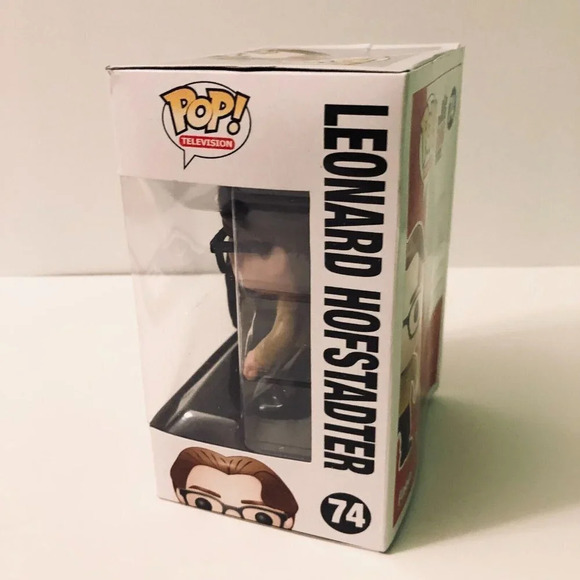 Funko Pop  Leonard Hofstadter Star Trek Uniform Big Bang Theory 74 - Picture 13 of 16